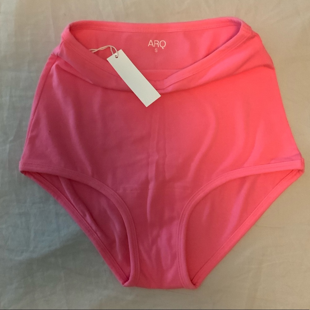 ARQ High Rise Undies BUBBLEGUM 🦩👛